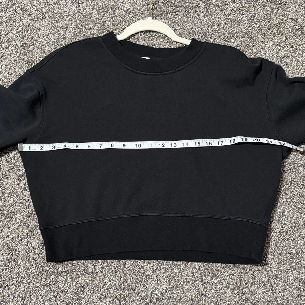 Lululemon Perfectly Oversized Cropped Crew - French Terry - Picture 10 of 10